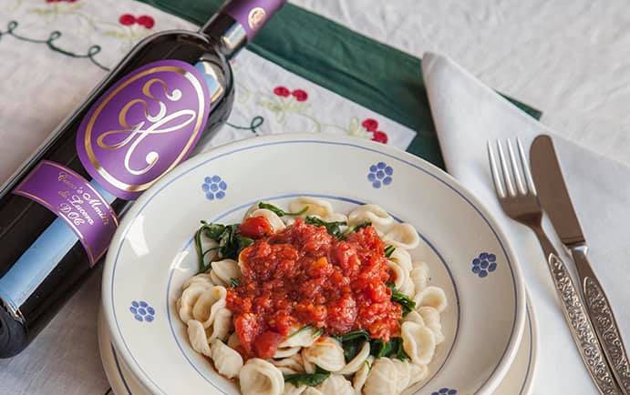 Cacc’e Mmitte Cantina La Marchesa e orecchiette pomodoro e rucola